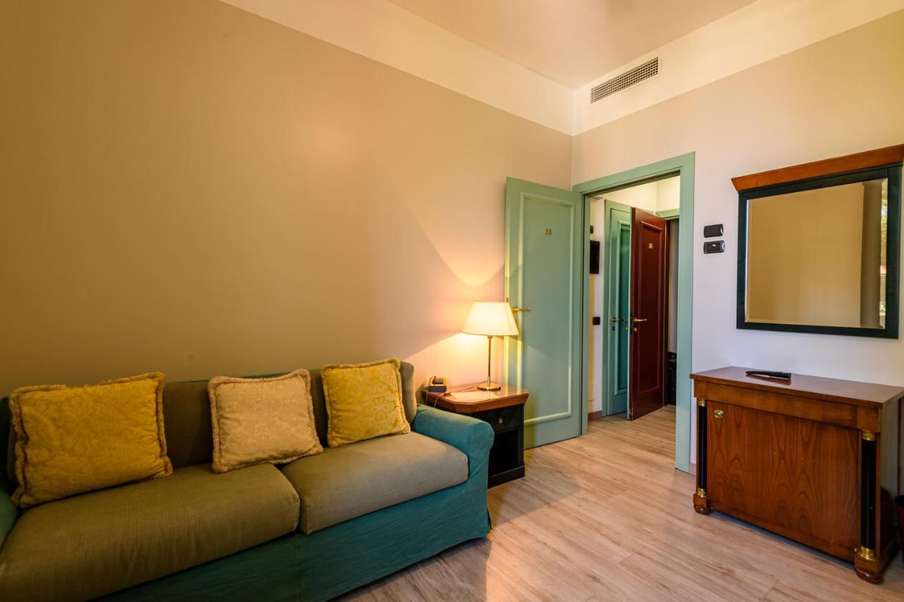 Kinzica Hotel 4*