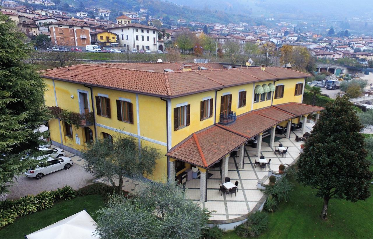Kinzica Hotel